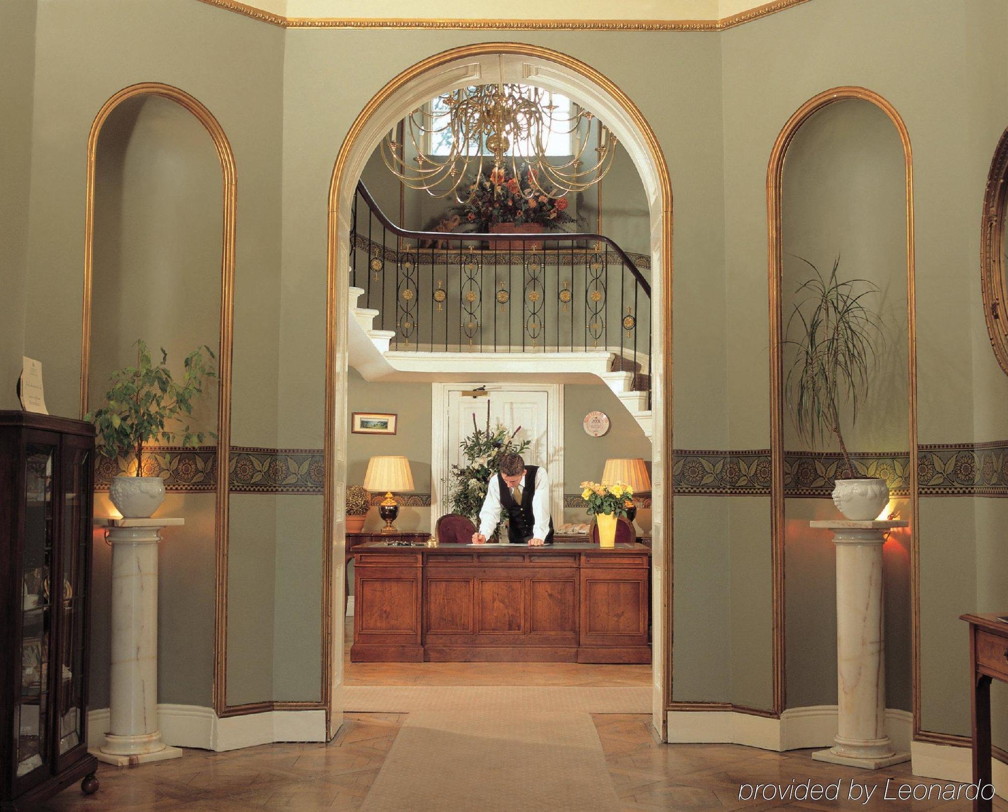 The Mount Somerset Taunton Dalaman gambar